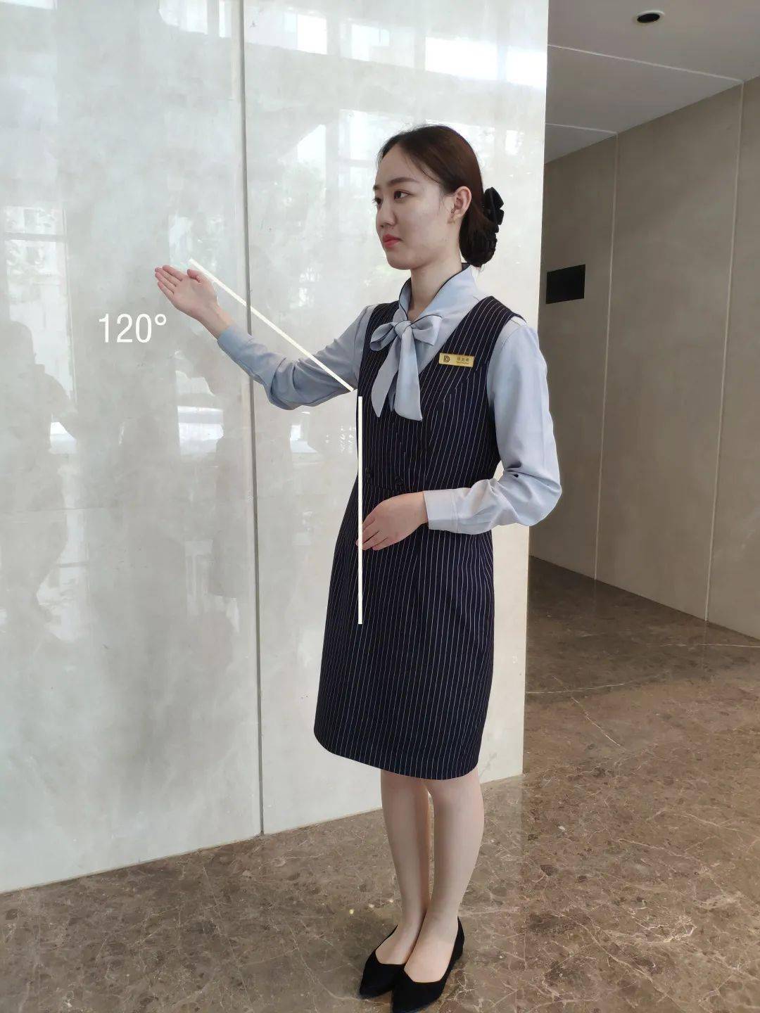 拍一拍业主您的管家已c位出道