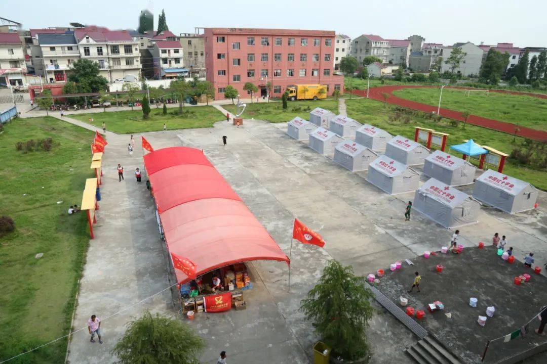 这里是鄱阳县昌州乡第一个群众转移安置点——三庙前一中.