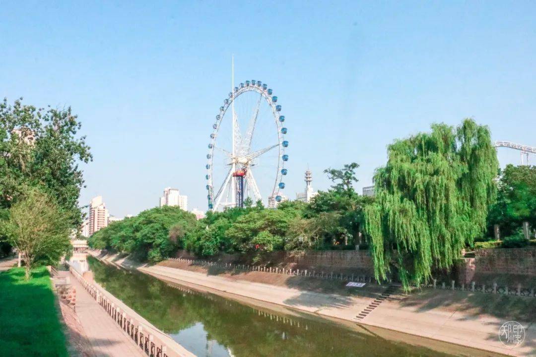 但要论长度,郑州市区最长的公园,当属金水河滨河公园!