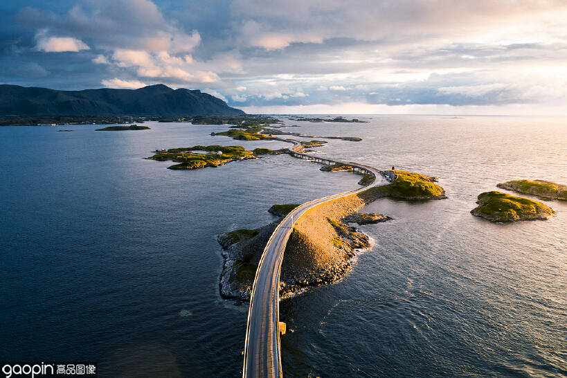 全世界最美最危险的公路大西洋海滨公路自驾爱好者的终极梦想