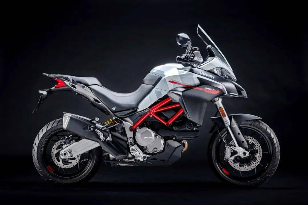 杜卡迪揽途multistrada950sgp白