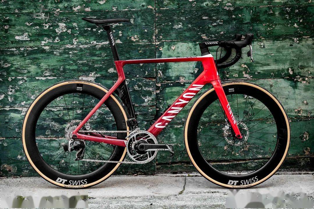 "奶油"侧边 continental推出限量版grand prix 5000 tdf公路外胎