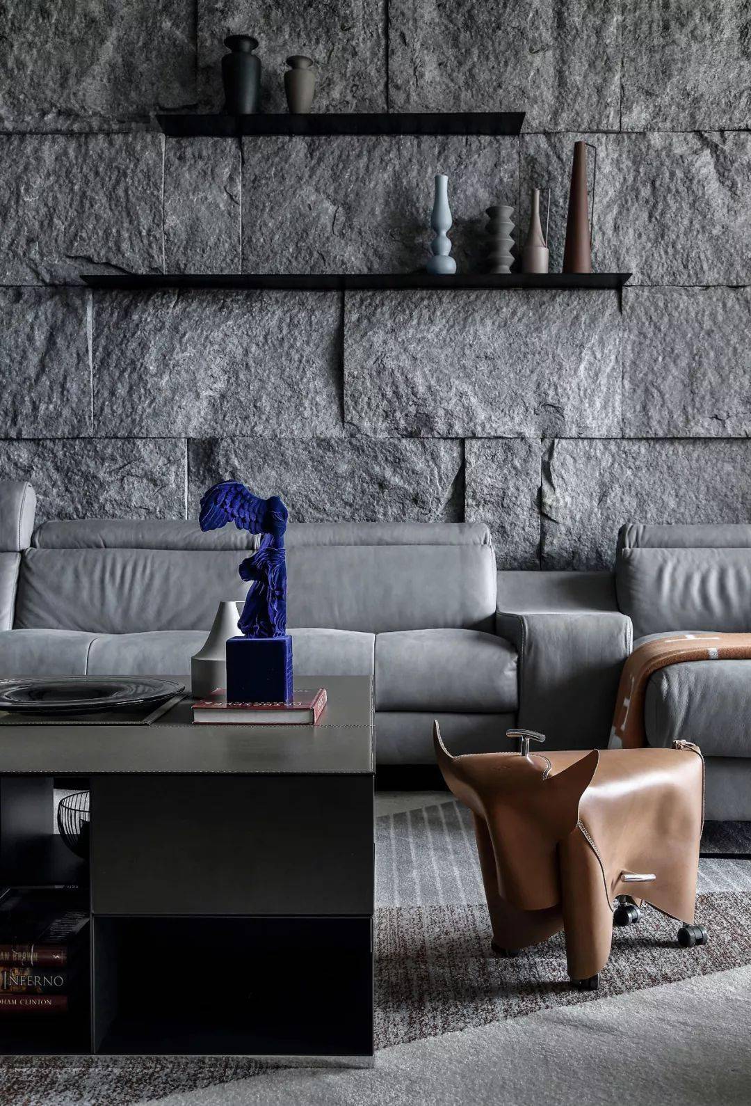 轻奢雅灰,现代时尚与温柔静谧的精妙融合!