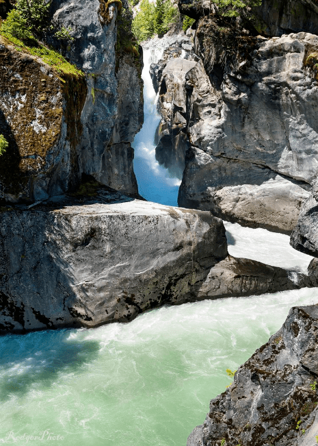 难以置信!海天公路这五处瀑布,美到极致