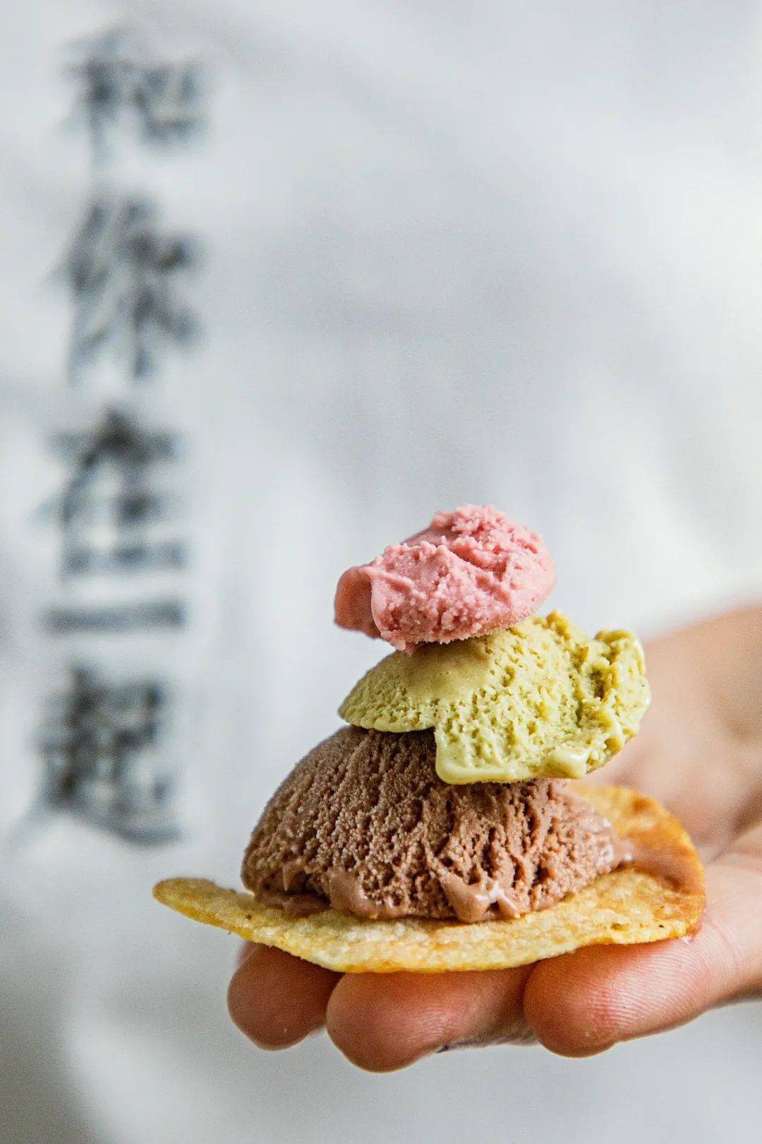 来呀,多重口味叠叠高!冰雪暴击与嘎嘣脆感对撞,奇思妙想,耳目一新.