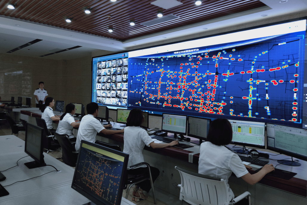 乔迁新址今日咱们来看看公交智能调度中心的华丽升级