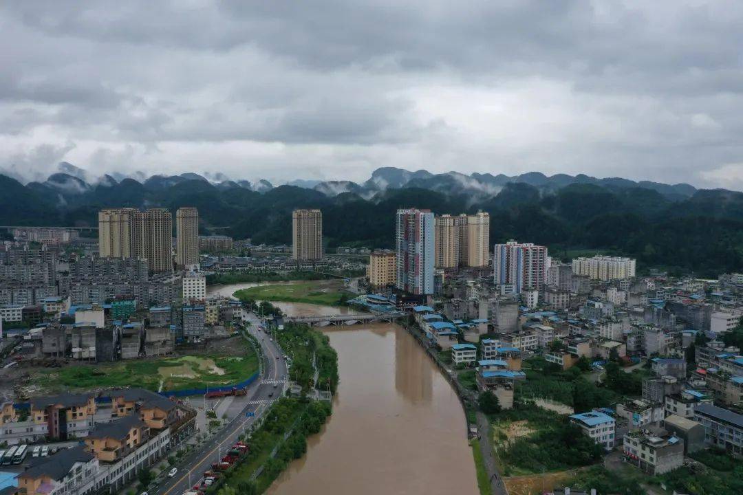 利川市清江段洪峰过境安全防范注意事项