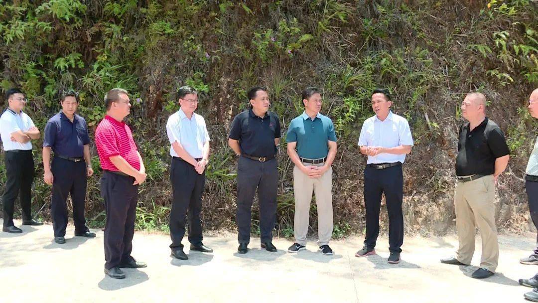 梧州市副市长何世恰到我市开展工作调研