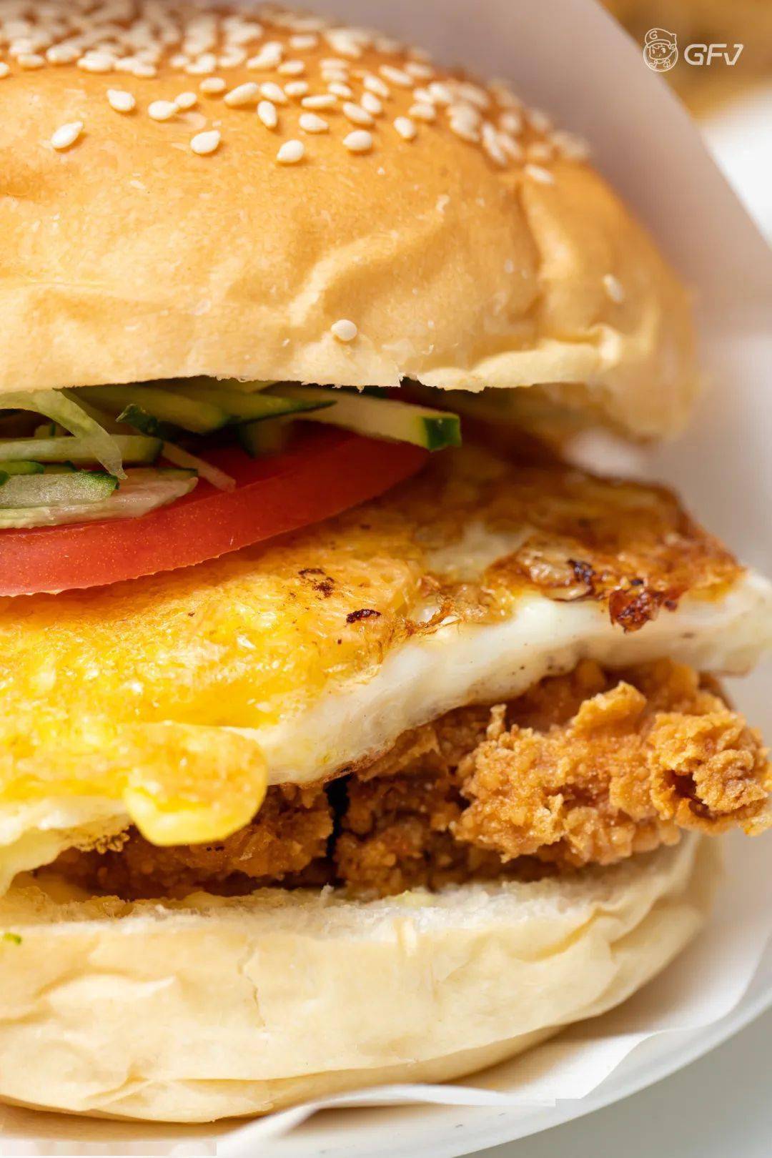 想吃台式汉堡的小伙伴,必点卡拉鸡口味!