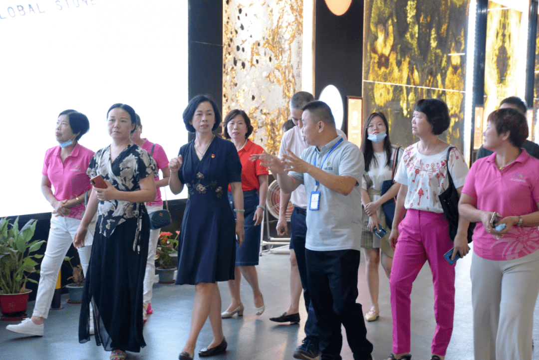 张小红指出,线上展示作为一种新兴的商业推广模式,已经融入到石材产业