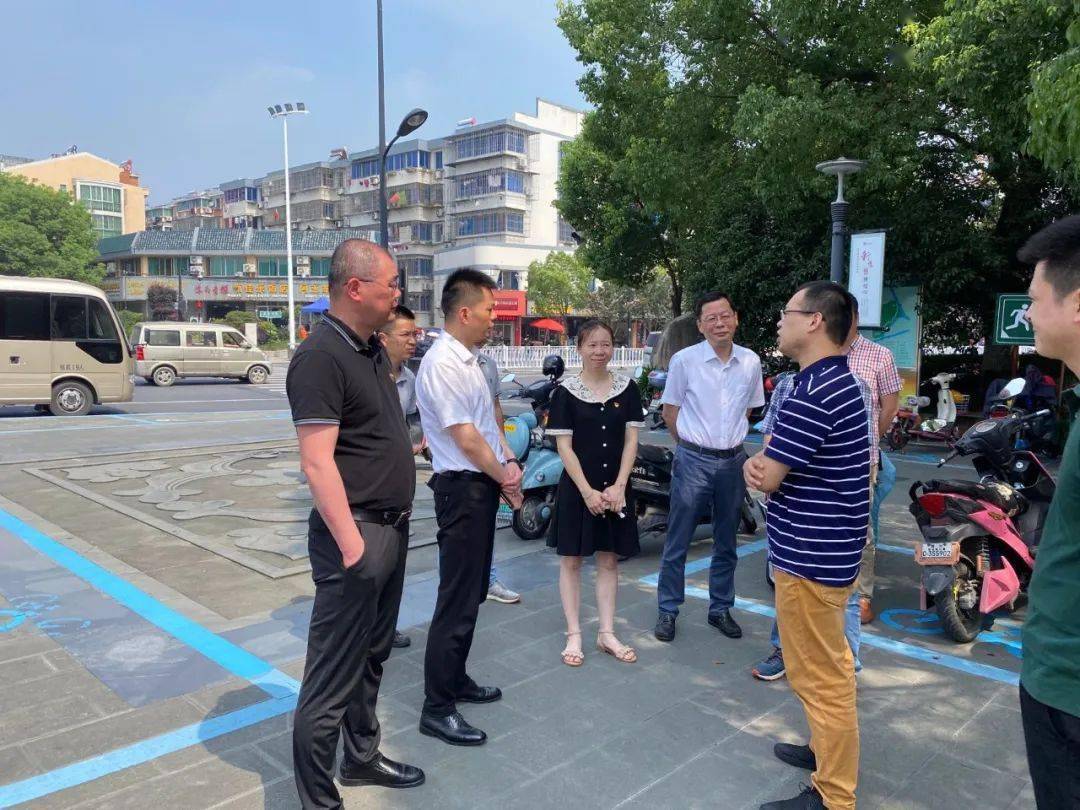 海宁市副市长马明浩到东山公园实地调研噪音扰民问题