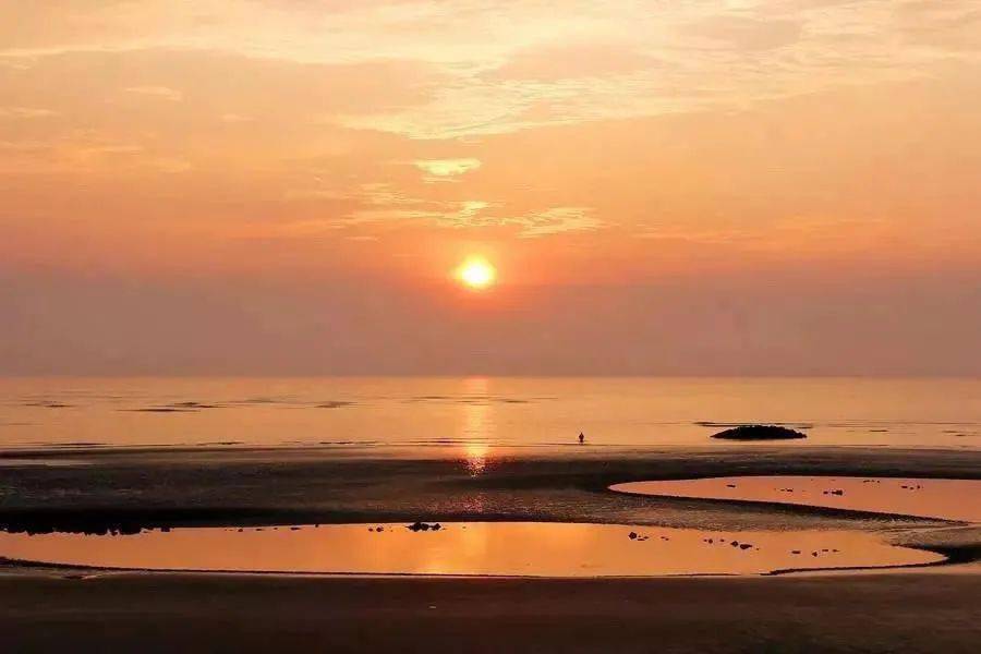 周末暑假节假日一口价299元抢原价688元海景两房一厅畅玩碧海银沙黄金