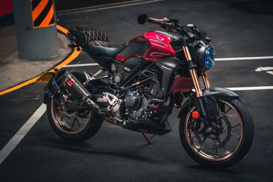 改装档案|honda cb300r 撕裂时空的彩色咖啡