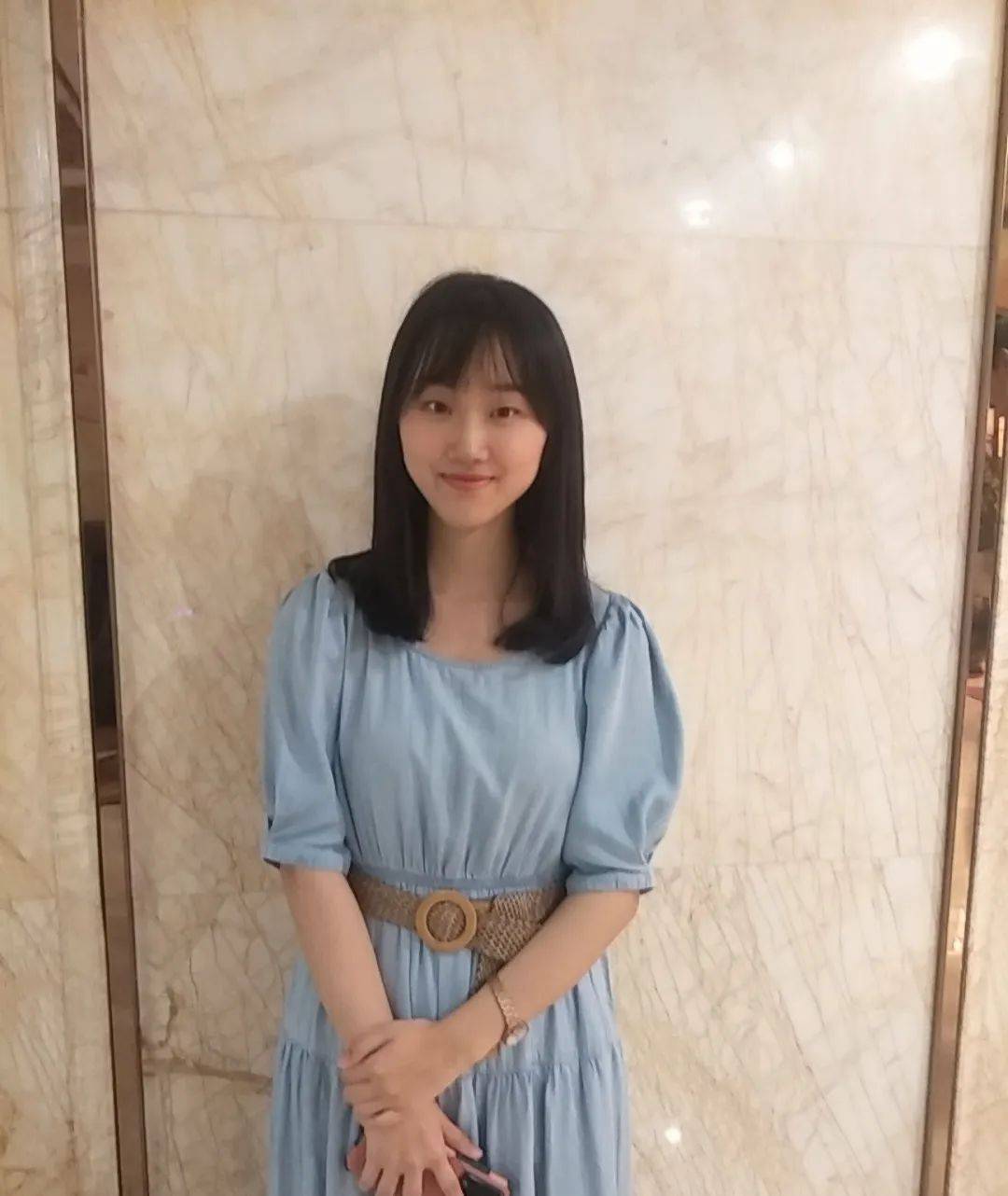 人物:高溪屿毕业学校:东港二中高考成绩:文科 683分(语文132分,数学