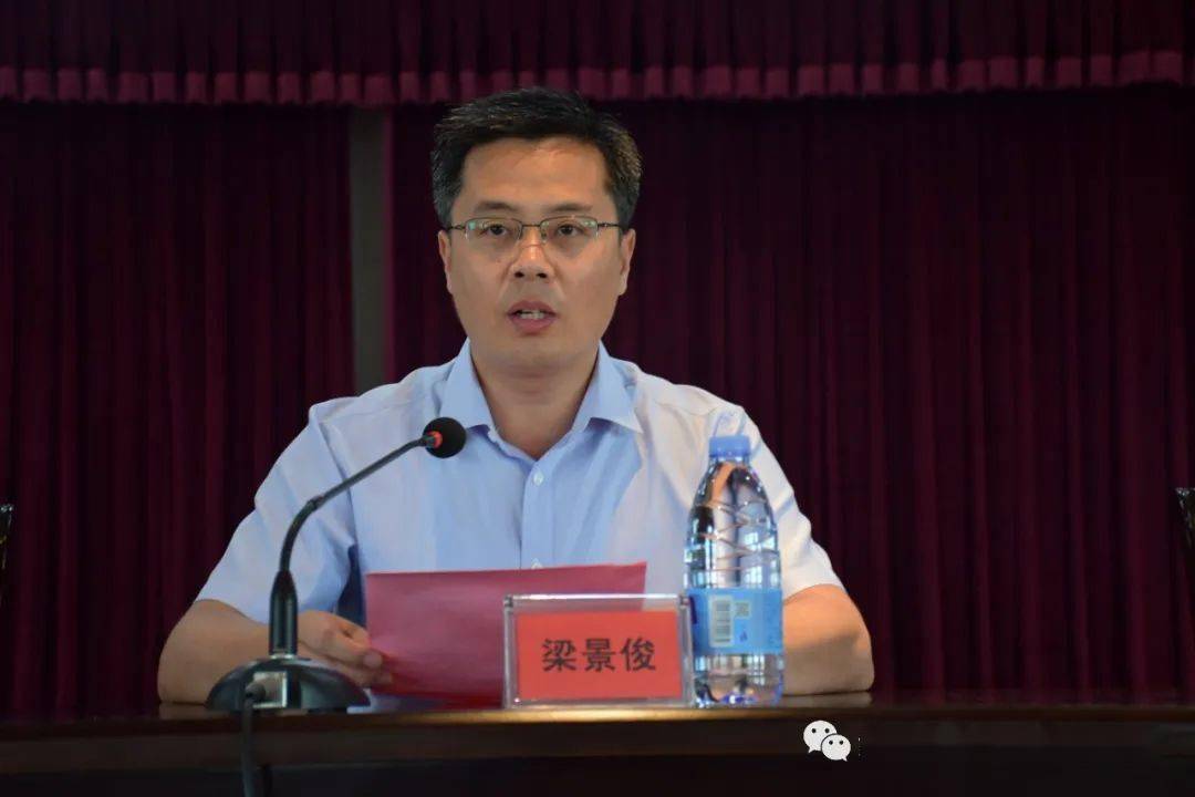海阳市人民政府副市长梁景俊,海阳市市场监督管理局局长邹化安海阳市