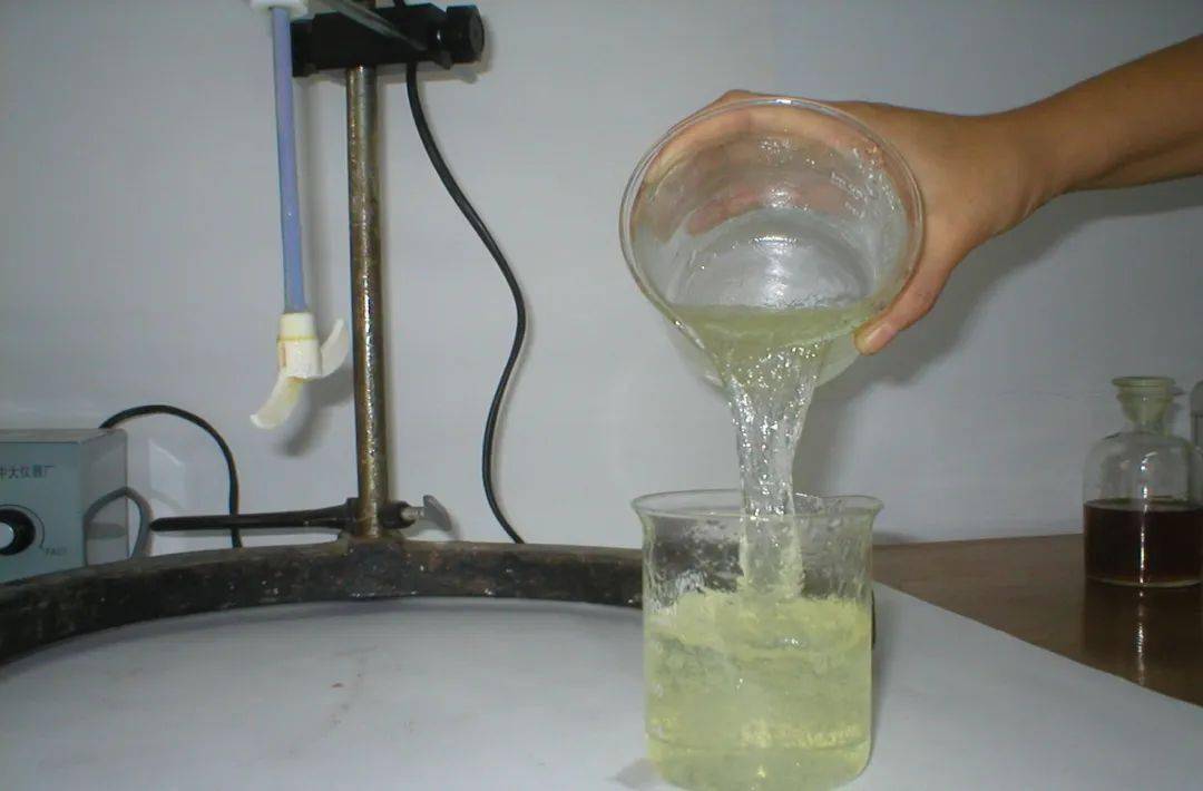 低聚物清洁压裂液