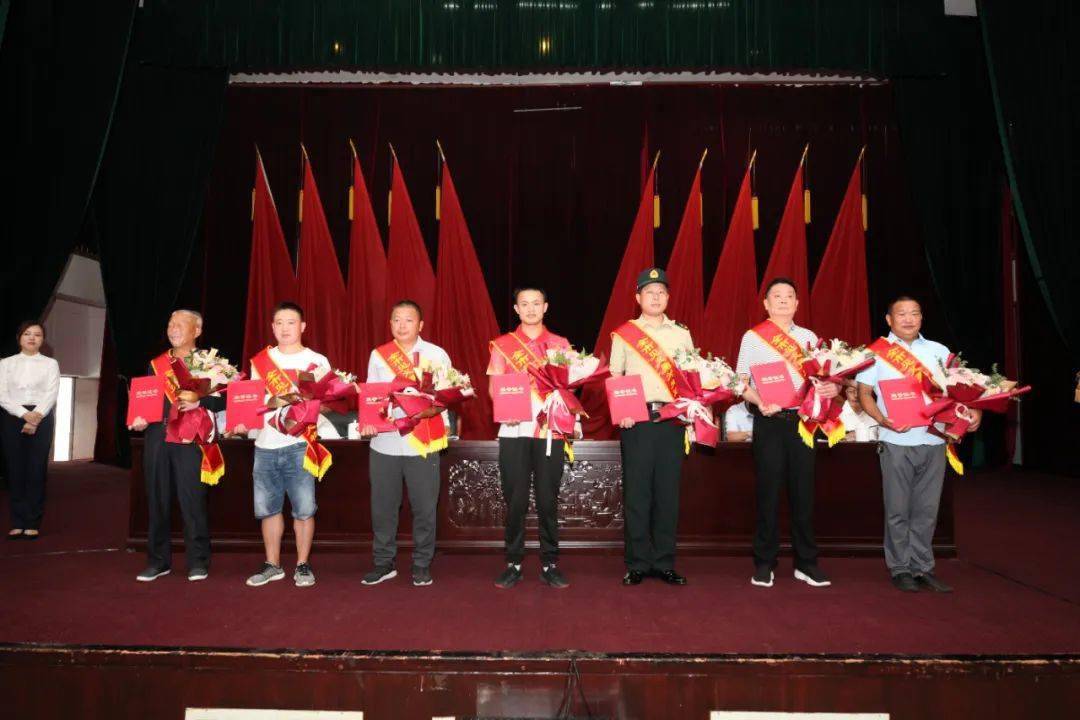 这17个见义勇为先进人物受表彰!