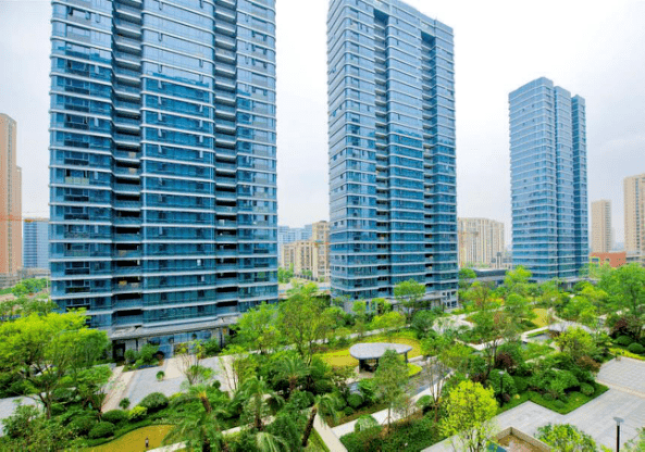 ip与ip的相遇,融信澜天系作品实景绽放空港