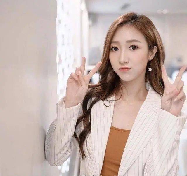 tvb小花自曝曾被导演质疑会不会演戏,黄嘉乐:你要多谢他