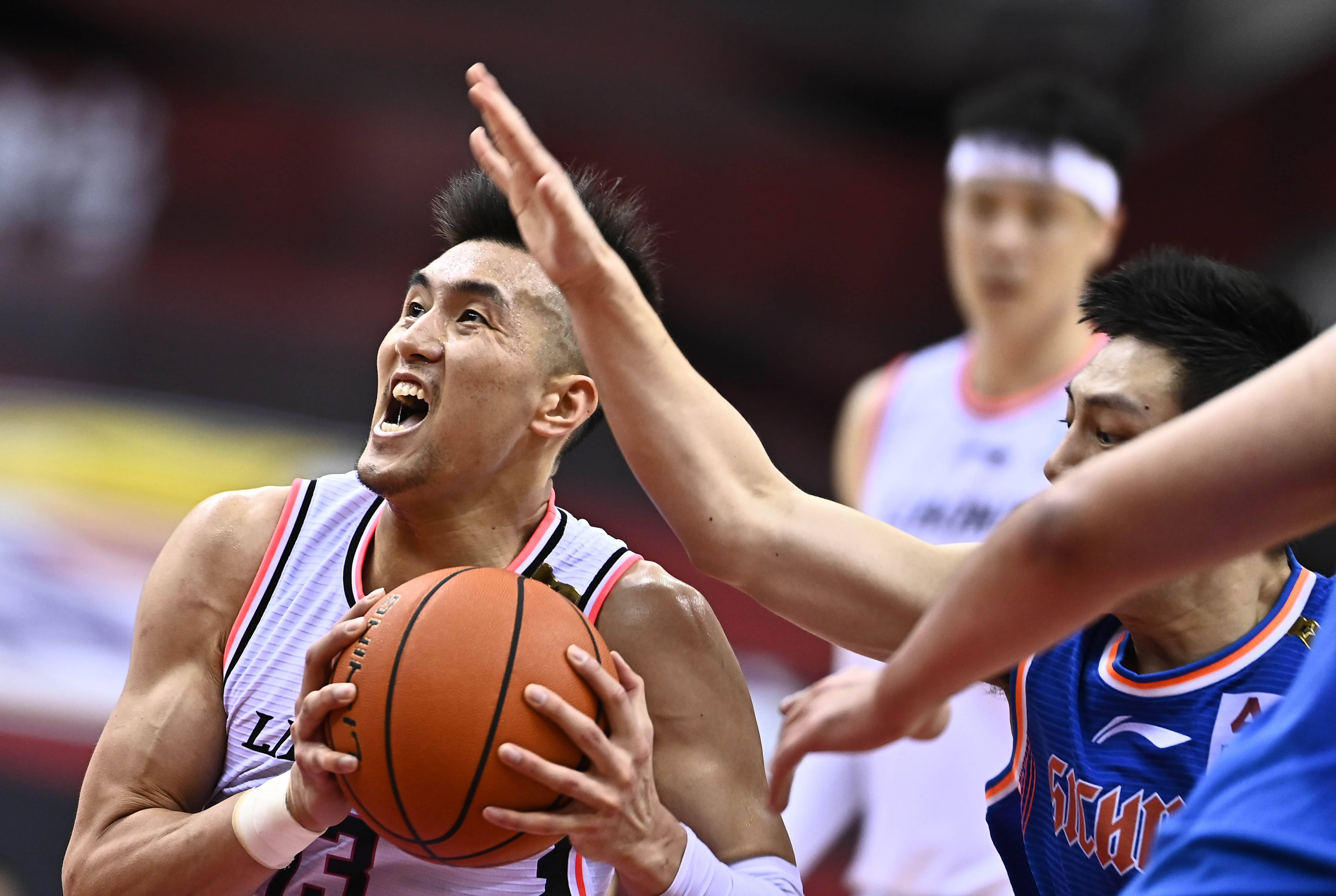 篮球——cba复赛第二阶段:辽宁本钢胜四川五粮金樽