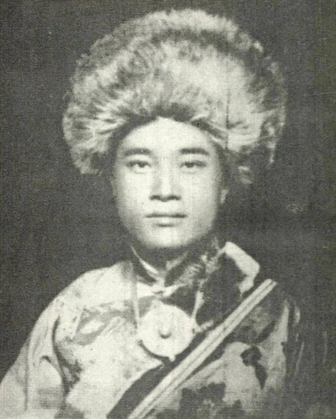 从边地到边疆：庄学本的摄影图像与西康_照片