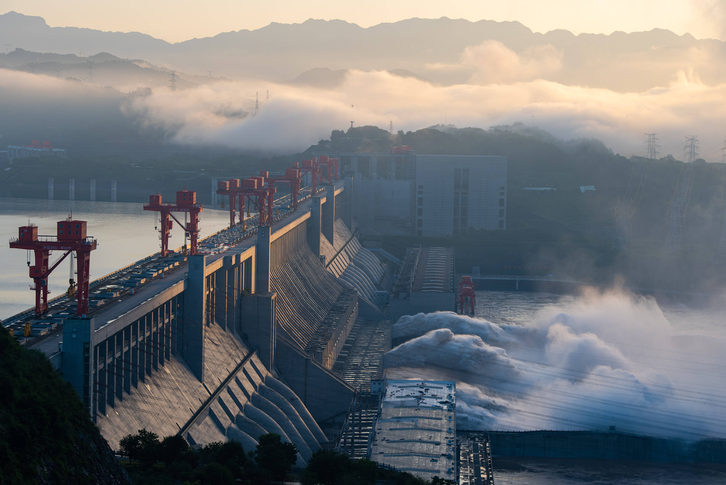 三峡水库有效拦蓄长江2020年第3号洪水削峰达367%