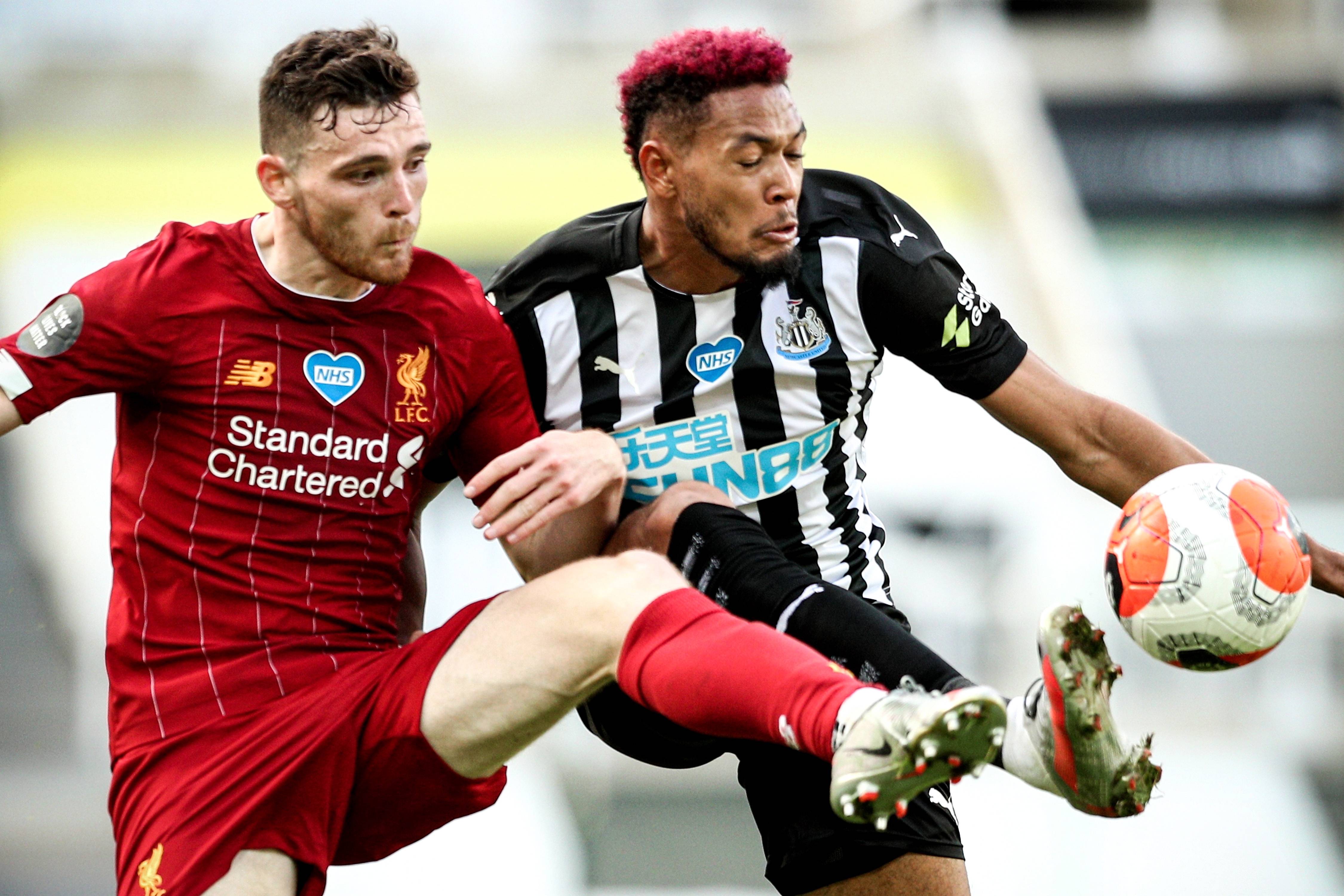 当日,在英国纽卡斯尔进行的2019-2020赛季英格兰足球超级联赛第38轮