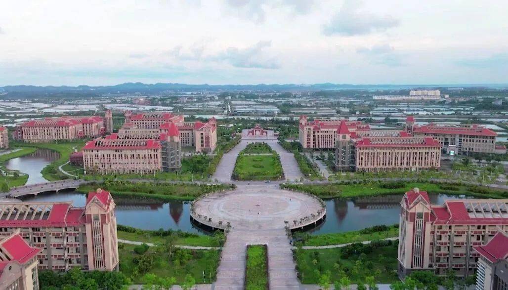 湾大之门等你来敲