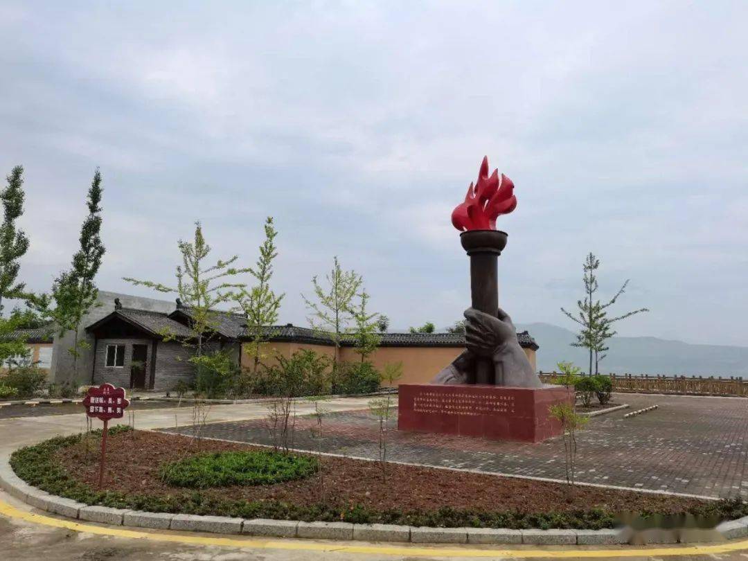 县区动态汉源县有力有序推进红军文化广场建设