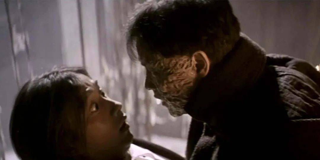 黄磊跑龙套,演了只有一两句台词的嫖客乙没想到两年后的《夜半歌声》