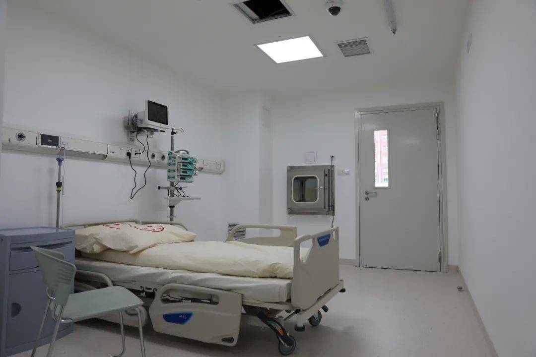 【肺科新闻】建好第一"哨岗"---上海市肺科医院新发热门诊今起运行