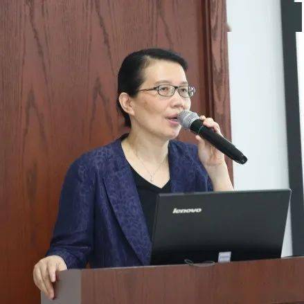 会议最后,吴洁主任通过更年期保健知识基础,专科服务能力,人力资源与