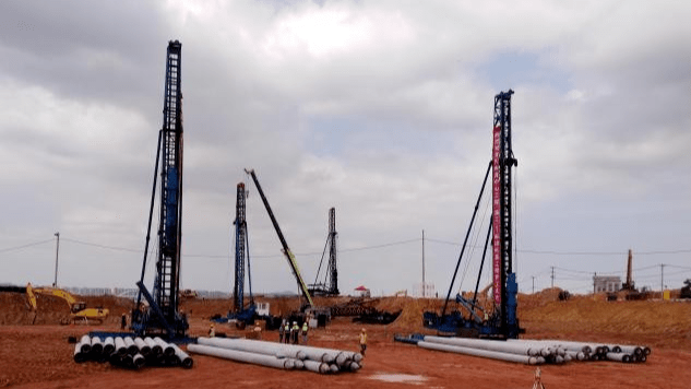 新体育中心项目工程桩开始施工啦!