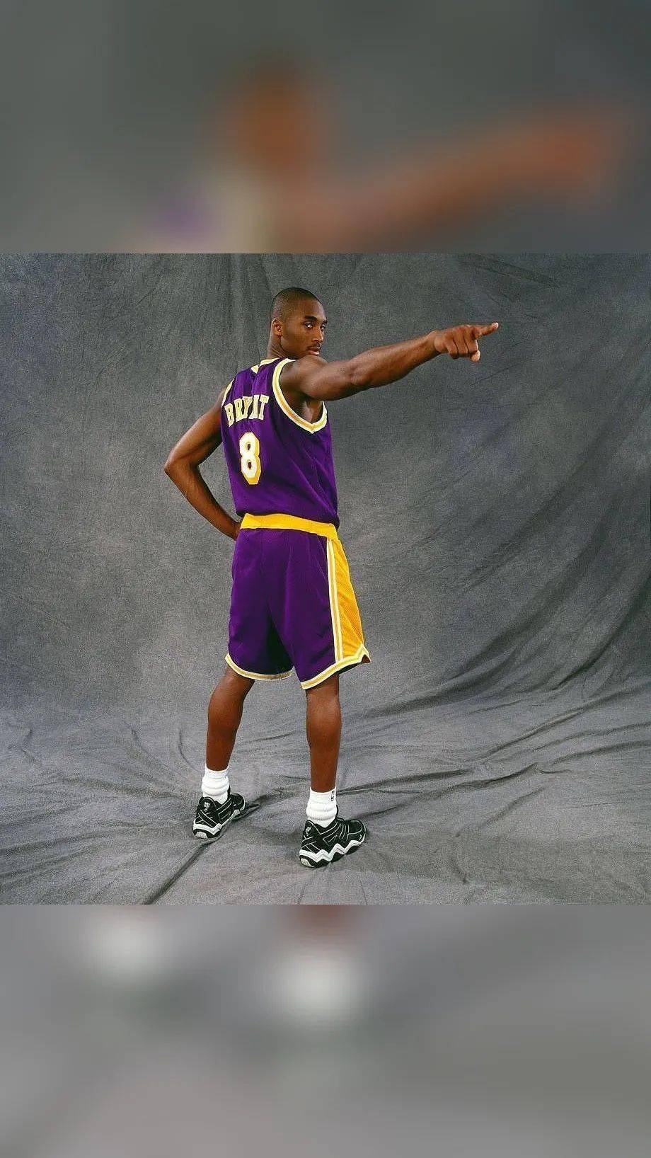 ps:有些壁纸图片也可以用作锁屏壁纸,聊天背景图,头像,朋友圈背景图.