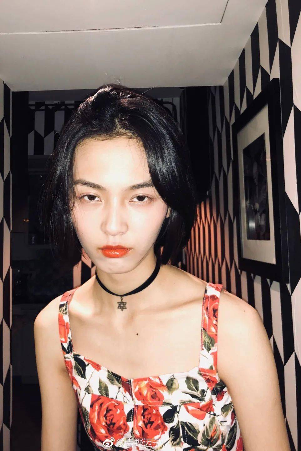 二十不惑,三十而已说的是崛起的国模小姐姐吧