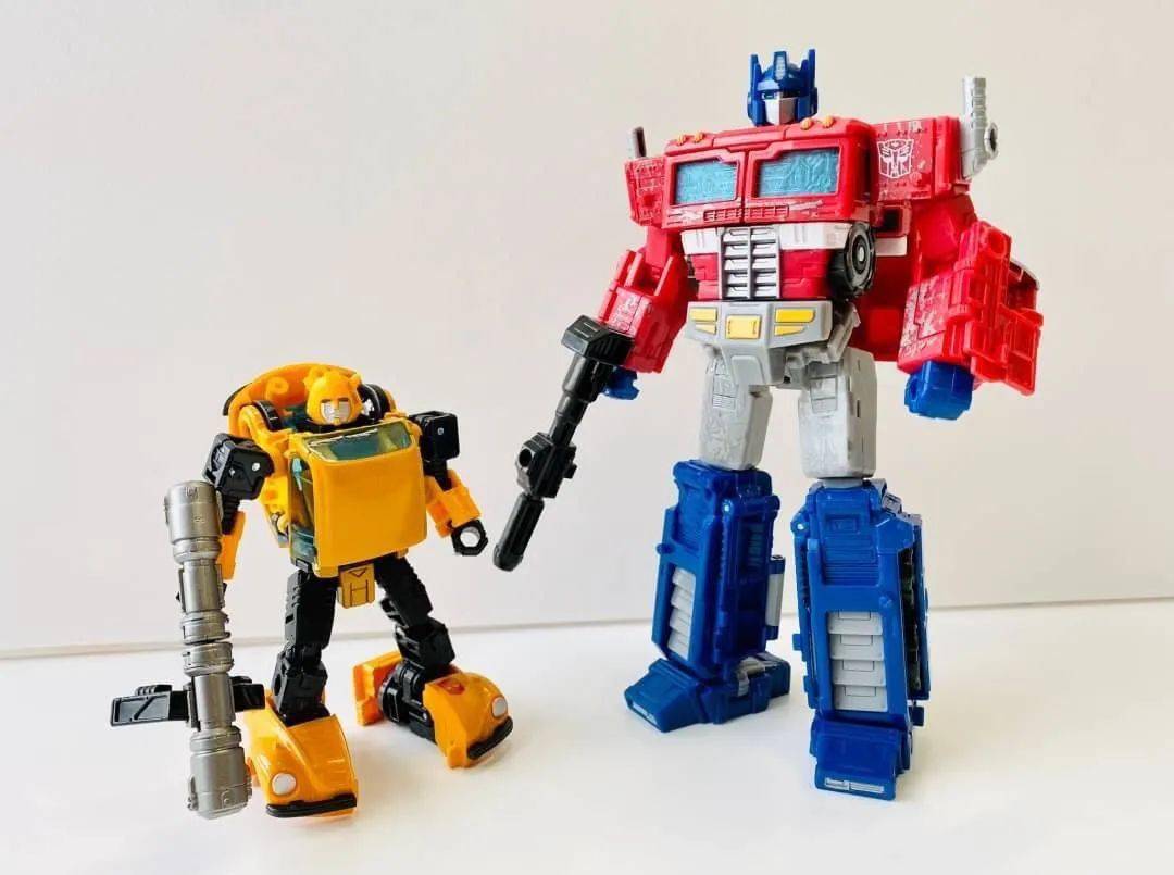 tt官推发布网飞艾丽塔,大黄蜂以及地出游民实物图