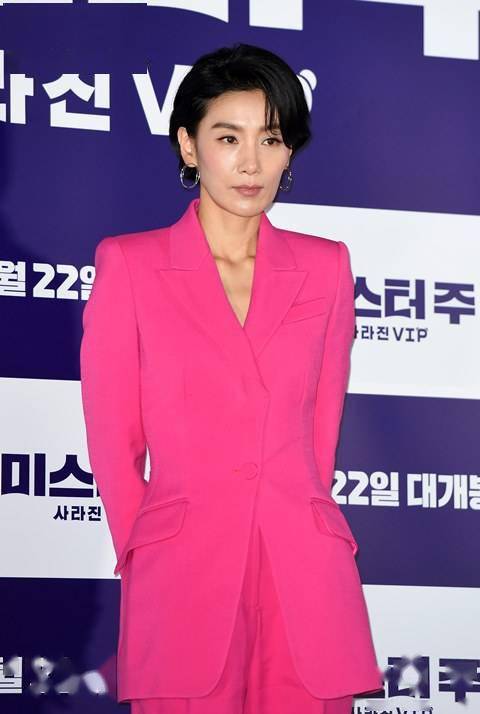 [星闻]演员金瑞亨向暴雨地区灾民捐赠2000万韩元!