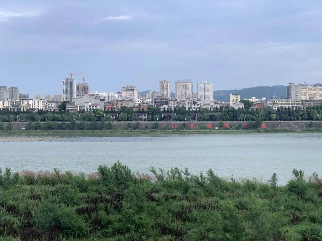 又是第一安康市空气质量水环境质量排全省第一