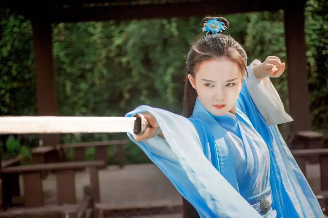 熟悉的横店回来了…_王艺萱