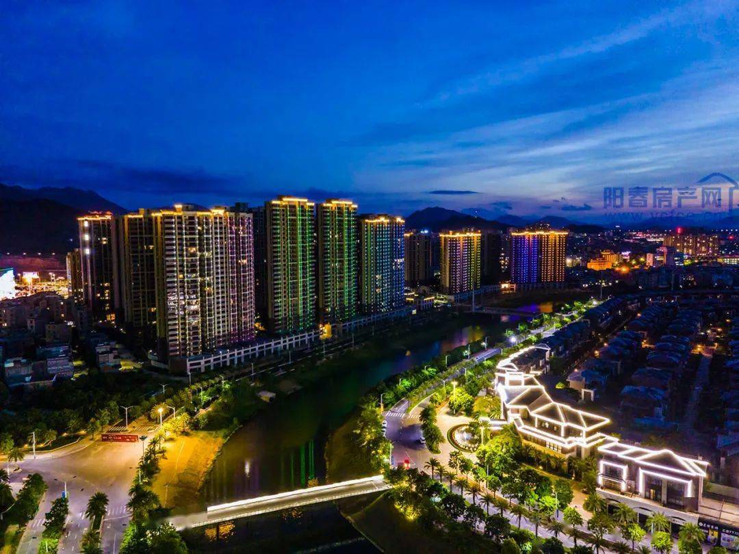 阳春的夜景这么美突然之间有点思春了