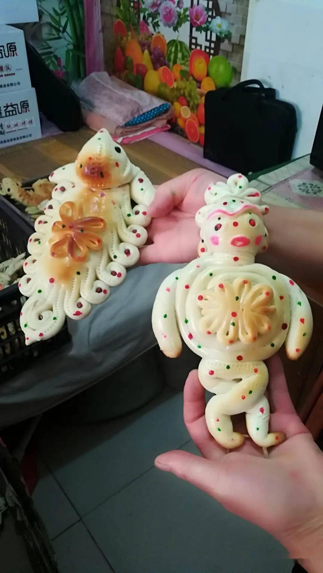 伊旗街上有位捏面人谁认识手艺真牛