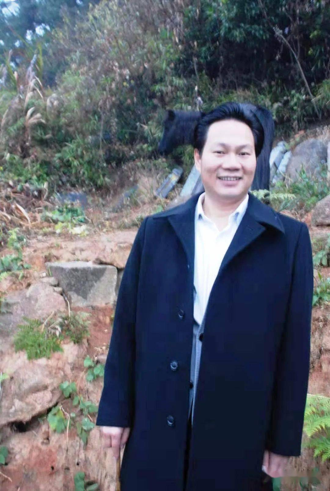 以梦为马不负韶华荣誉国际集团董事长胡连荣的追梦人生