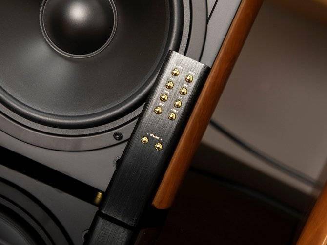 出众三分频惠威m500有源hifi客厅音箱评测