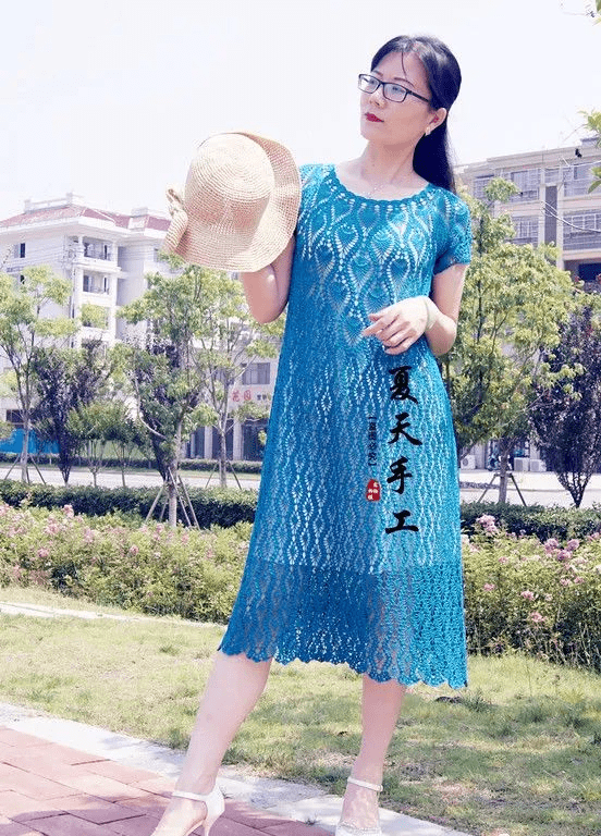 女士夏季钩针菠萝连衣裙编织图解