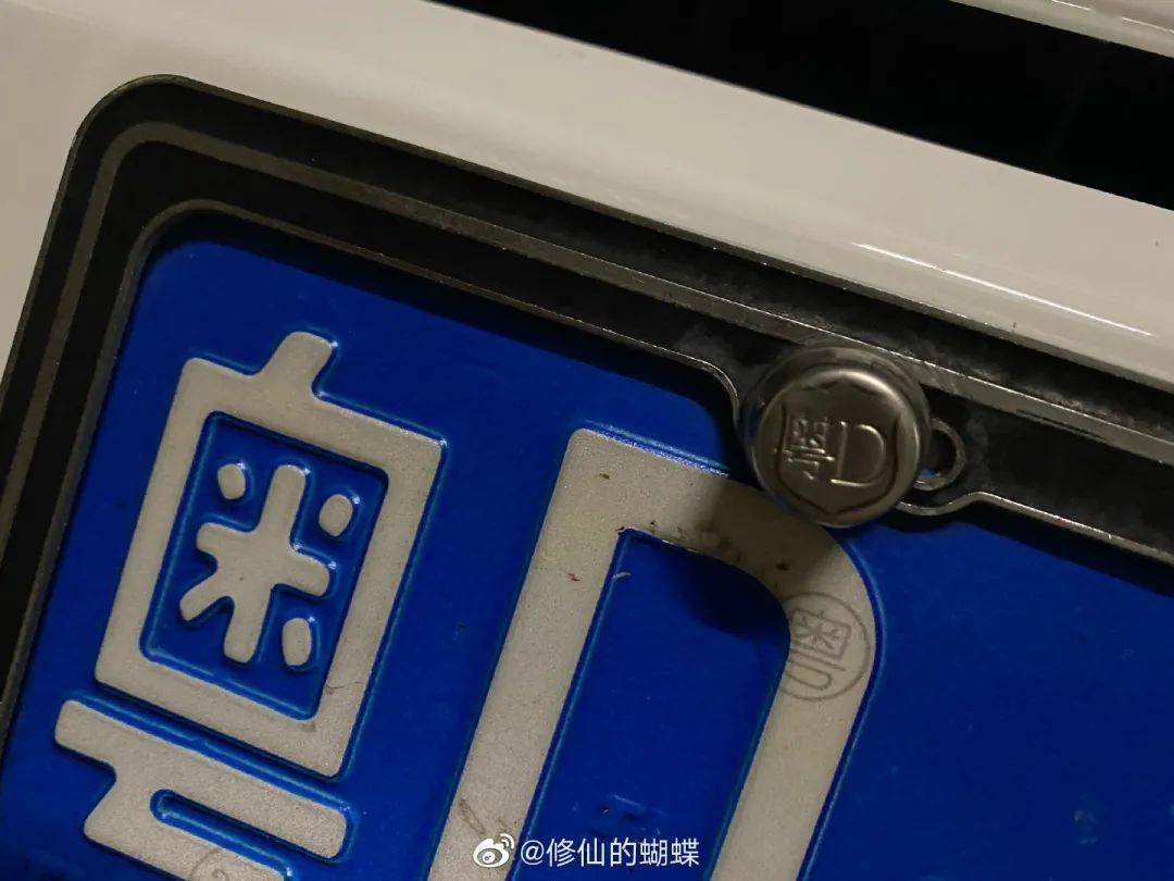 新发现山西车牌上都印着五台山大白塔甘肃的是铜奔马陕西的是兵马俑