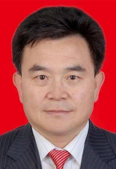 05 王文槐王丰,男,1973年6月出生,中共党员,大学学历,正高级教师.