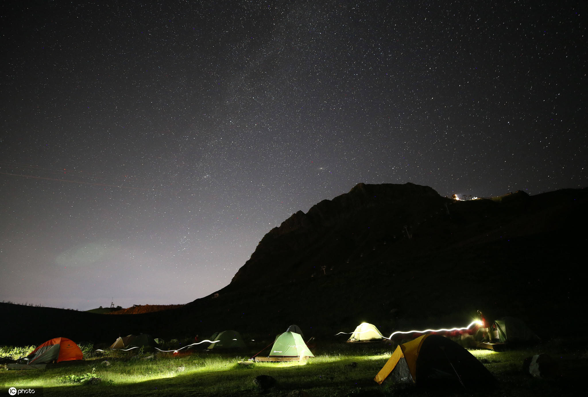 美景如画!俄罗斯索契夜晚银河璀璨