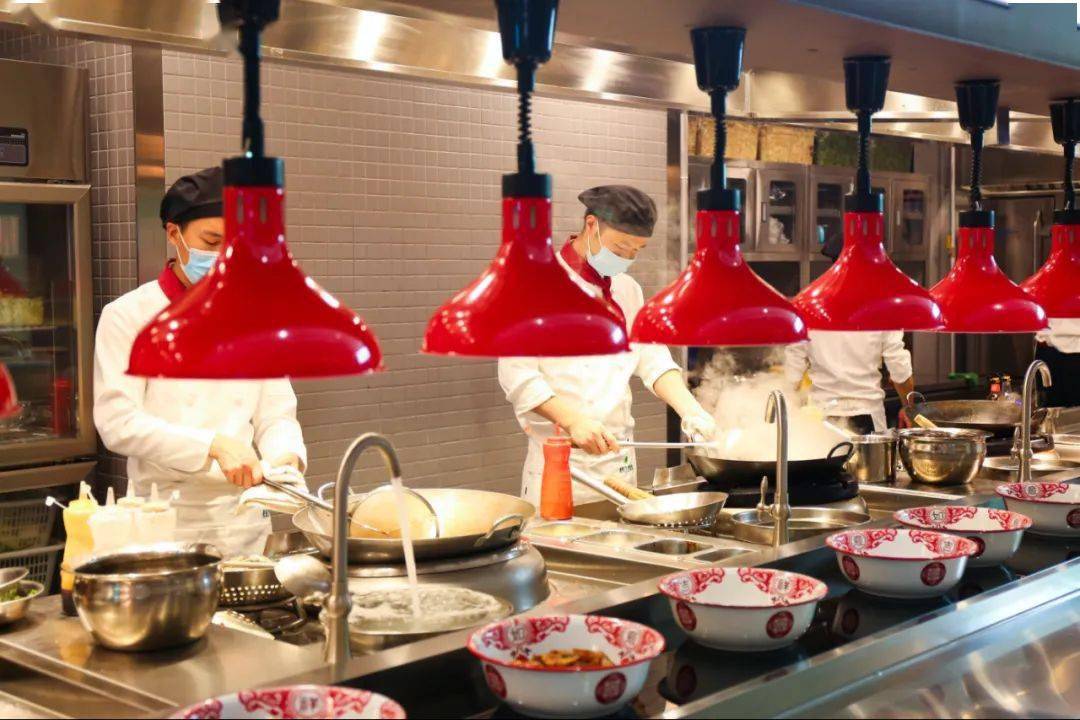 人均30在三里屯能吃点啥这家按斤称的工作自助餐要火了