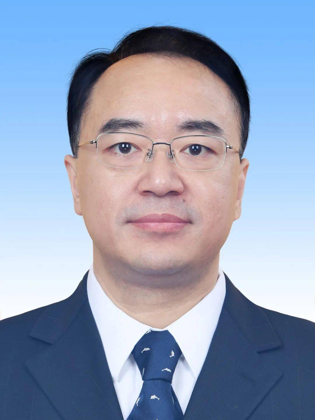 新一届上海市班子亮相:4位70后的简单介绍