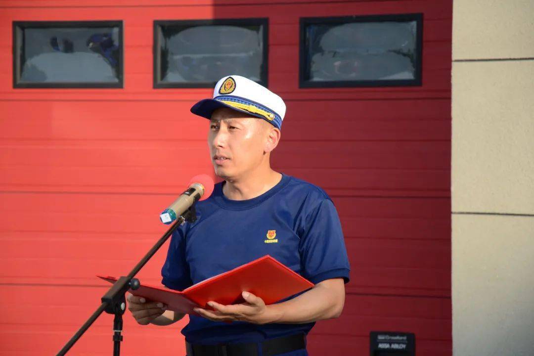 嘉定支队热烈欢迎抗洪抢险跨区域增援人员凯旋归建